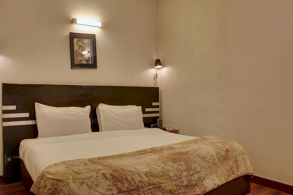 Hotel Oyo 358 Sarojini Nagar Neu-Delhi Exterior foto