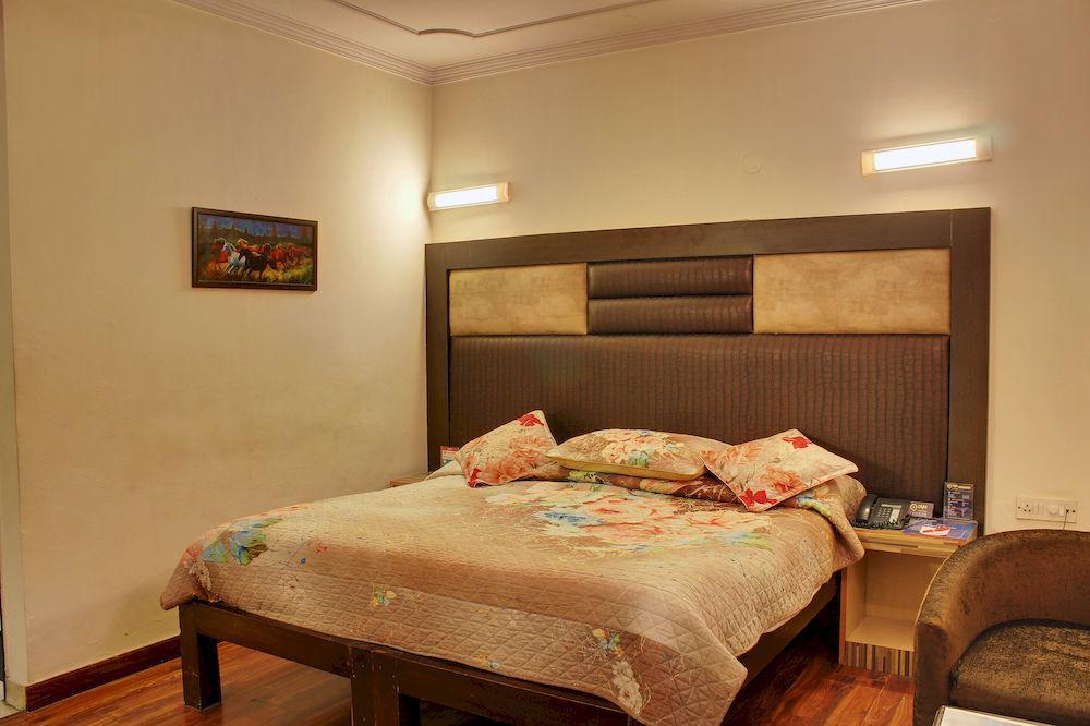 Hotel Oyo 358 Sarojini Nagar Neu-Delhi Exterior foto